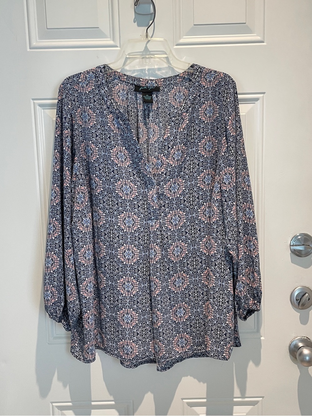 Faith & Zoe Floral Blue Pink Paisley Print V-cut Long Sleeve Blouse Size 2X